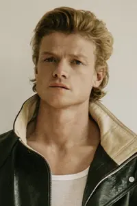 Tom Rhys Harries